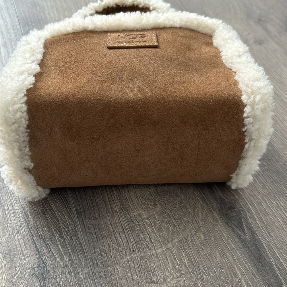 Telfar x Ugg small purse in chestnut - Picture 5 of 10
